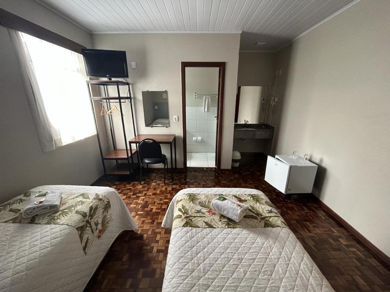 Hotel Pax Понта Гроса Екстериор снимка