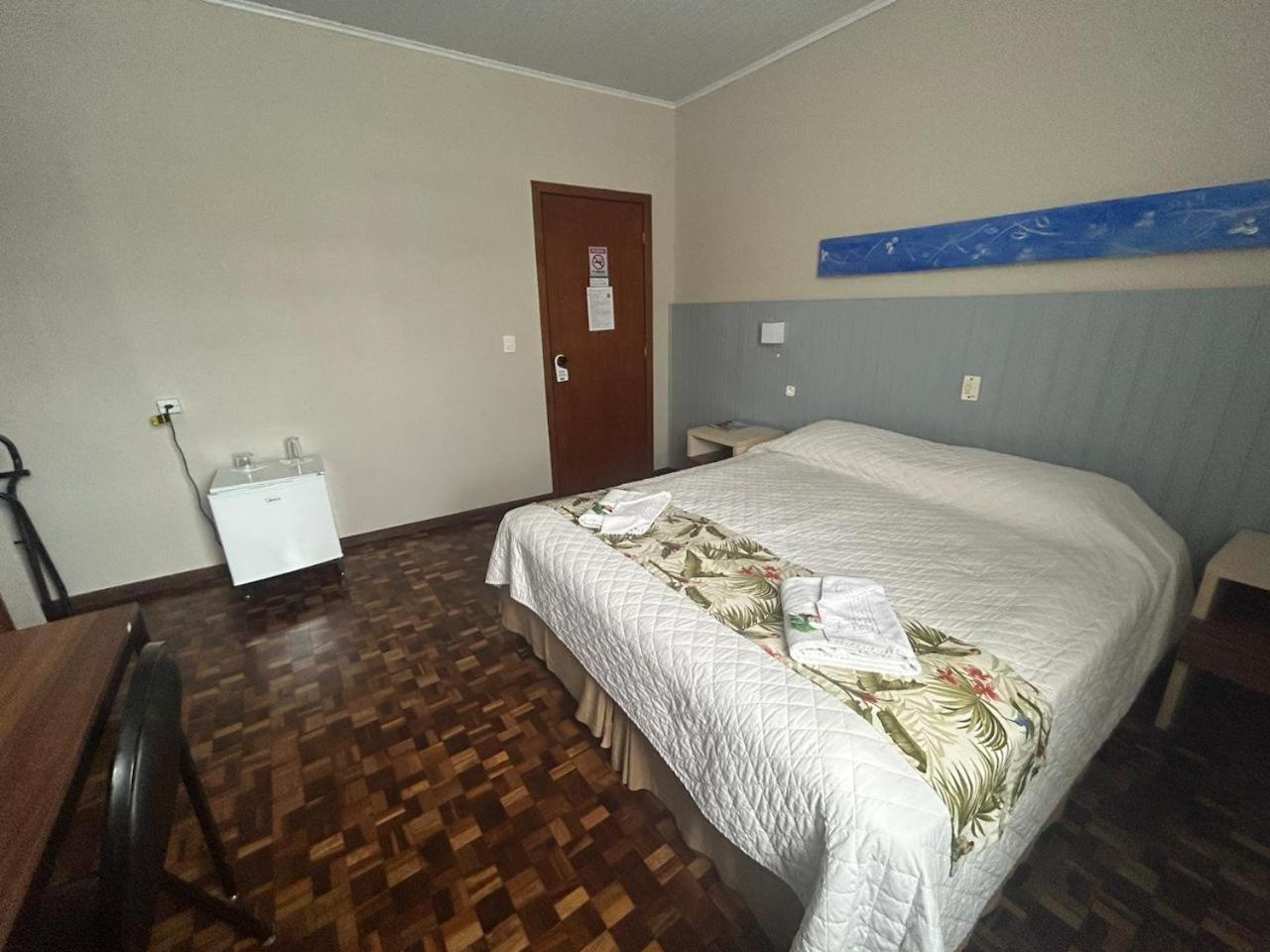 Hotel Pax Понта Гроса Екстериор снимка